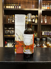 将图像加载到图库查看器中,Linkwood 2006 13YO LMDW- Artist Collective #4.6 700ml 58.1%