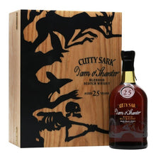 将图像加载到图库查看器中,bottle of Cutty Sark TAM O'SHANTER & BOOK 25 YO Blended Scotch Whisky with wooden giftbox