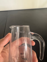Load image into Gallery viewer, Baijiu Decanter w Handle 白酒分酒器 150ml
