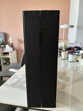 Load image into Gallery viewer, Highland Park Highland Park 26 Year Old Soren Solkaer 700ml 40.5% (Ready Stock)
