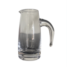 Load image into Gallery viewer, Baijiu Decanter w Handle 白酒分酒器 150ml
