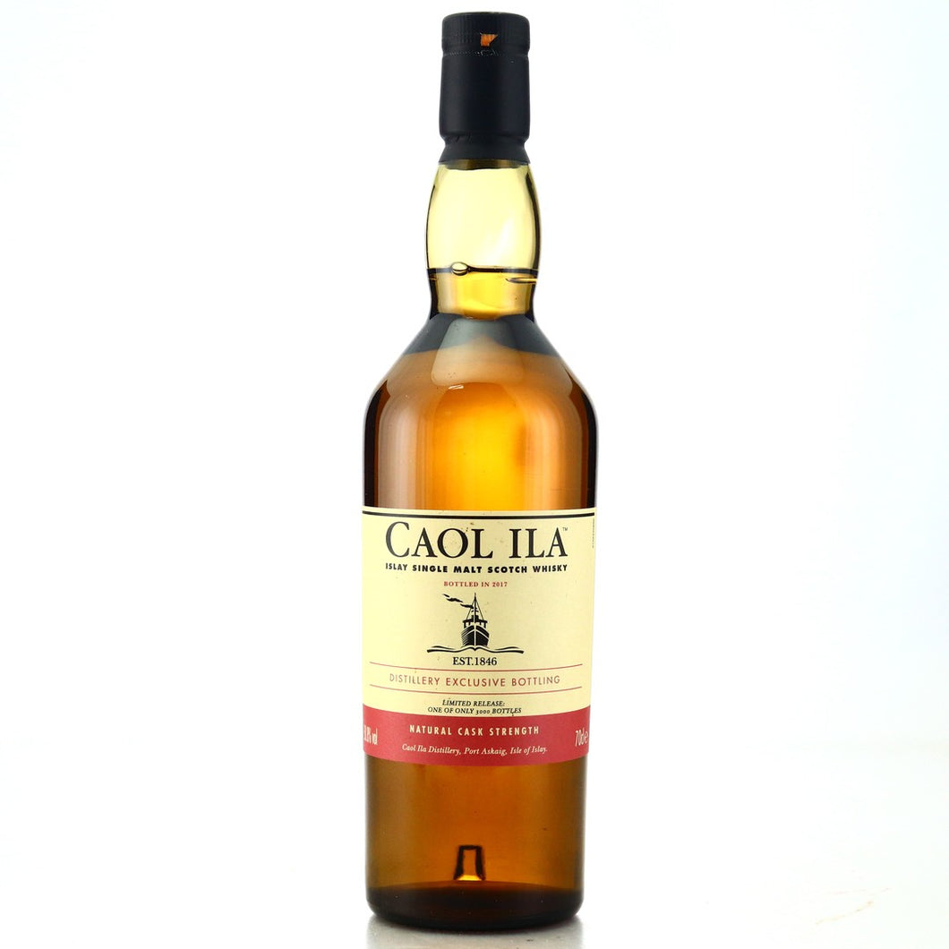 bottle of Caol Ila Distillery Exclusive Cask Strength 58.8% 2017 whisky 3mk