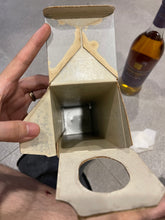 Load image into Gallery viewer, bottle o
