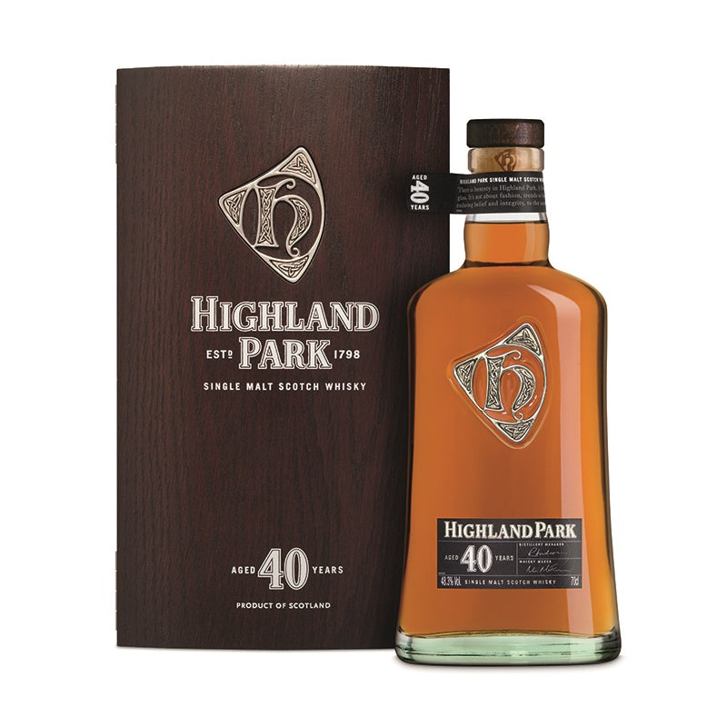 bottle of Highland Park 40 Year Old Whisky with giftbox 3mk