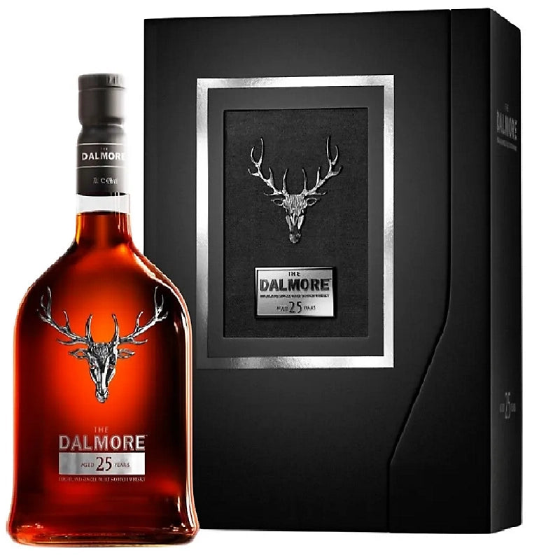 bottle of dalmore 25 year old whisky with giftbox 3mk