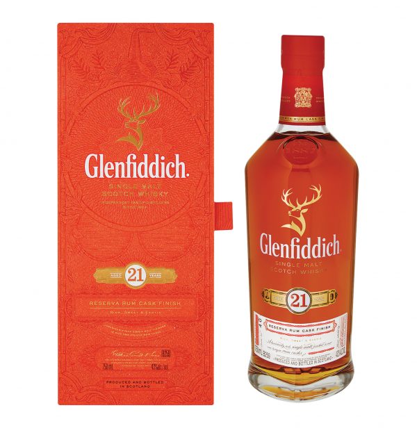 bottle of Glenfiddich 21 Year Old whisky with giftbox 3mk